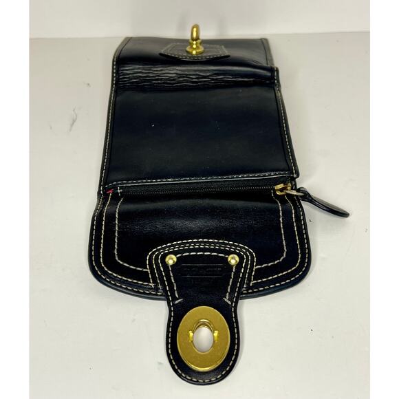 Coach Legacy Turnlock Wallet Black & Pink - Picture 10 of 10